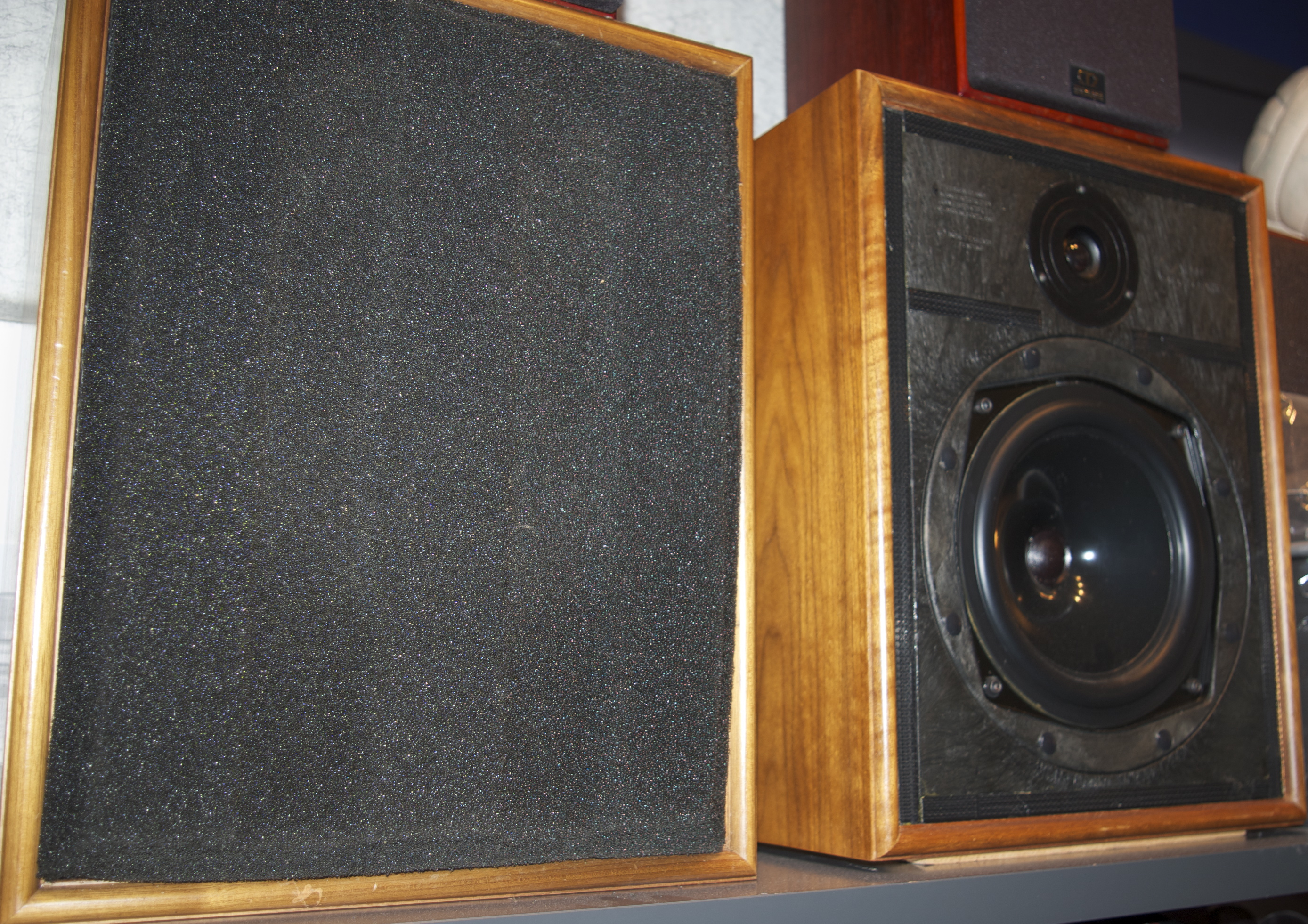 Linn sara sales isobarik speakers